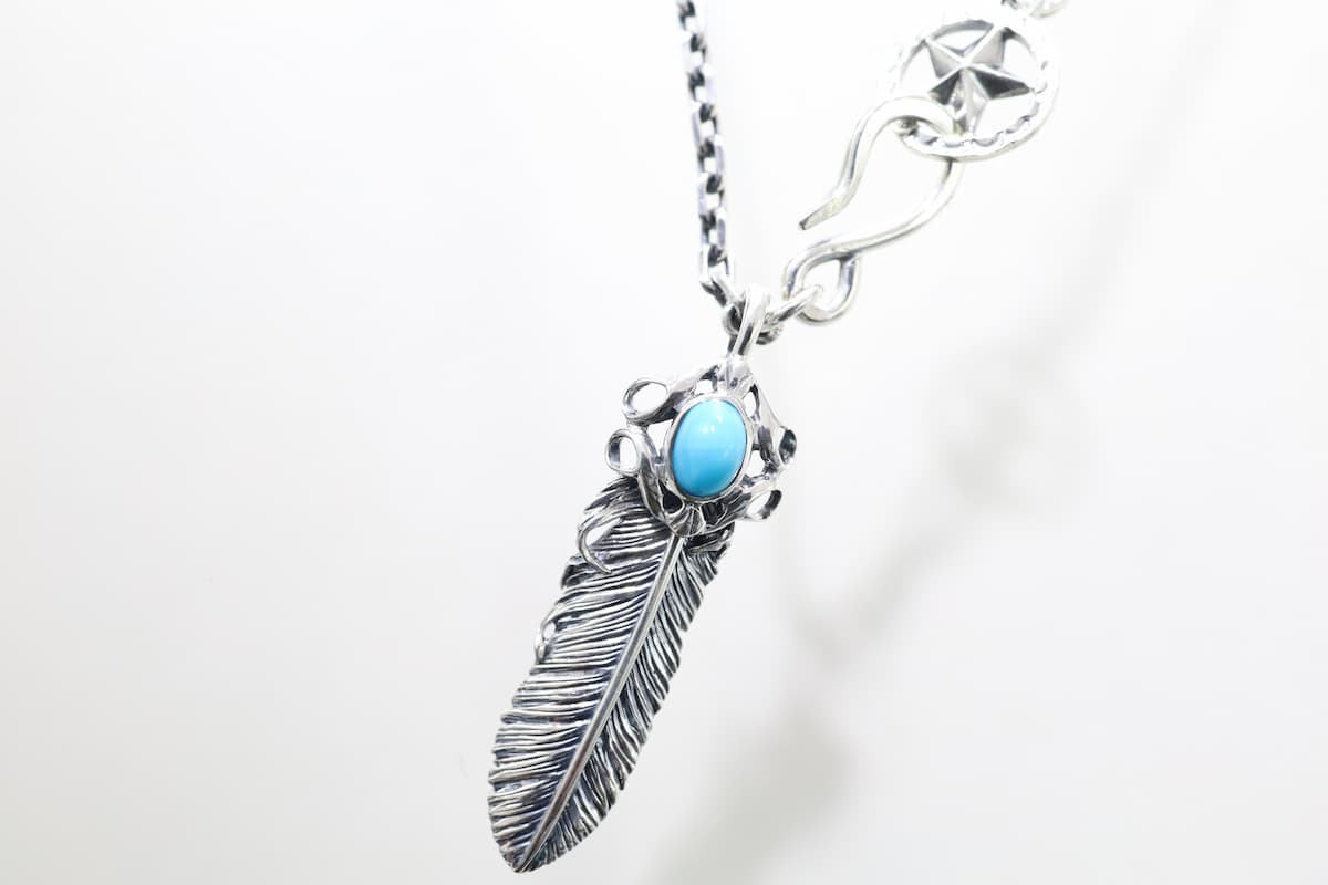 オニキスフェザー [ ネックレス・ペンダント ] buff(バフ)