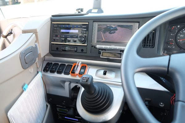 三菱ふそう】大型・中型バスで採用されているシフトレバーの特性を知
