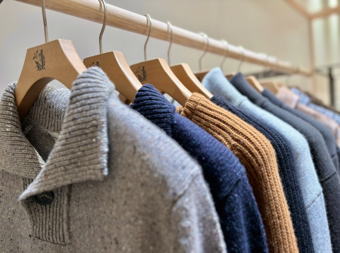 Johnstons of Elgin】カシミアニットウェアが揃いました | BRITISH