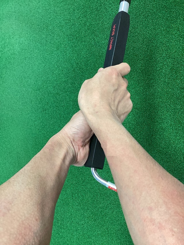 理想的なフェースローテーションを体感できる練習器具『インパクト