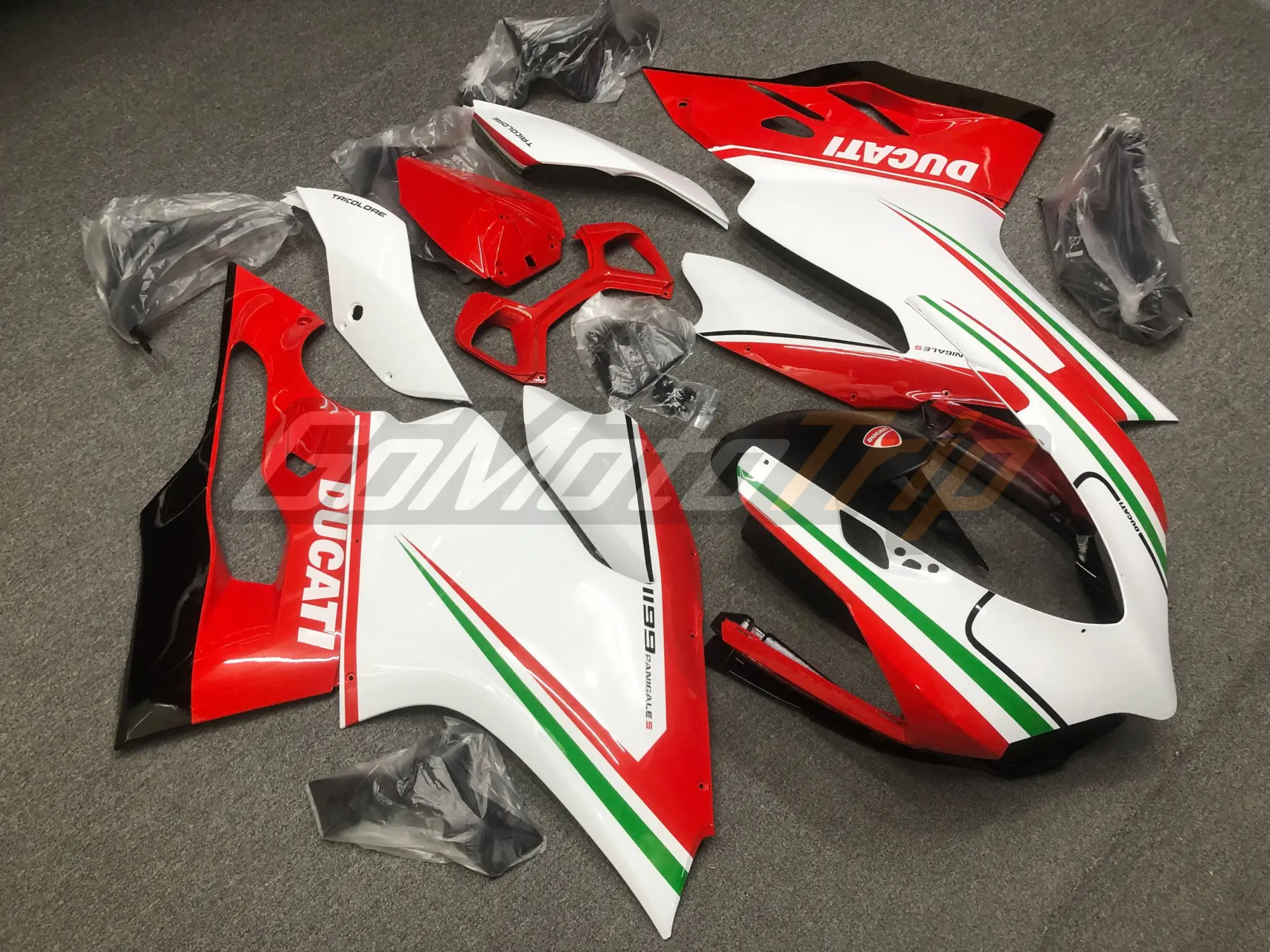 Best Ducati 1199 PANIGALE S Tricolore Fairing - GoMotoTrip