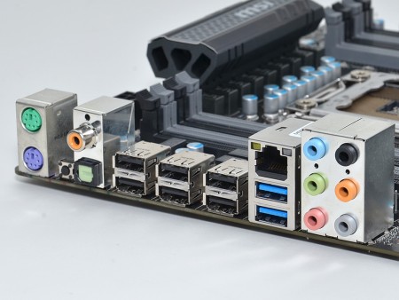 省電力からOCまで。懐の深いX79マザーボードMSI「X79A-GD45 Plus