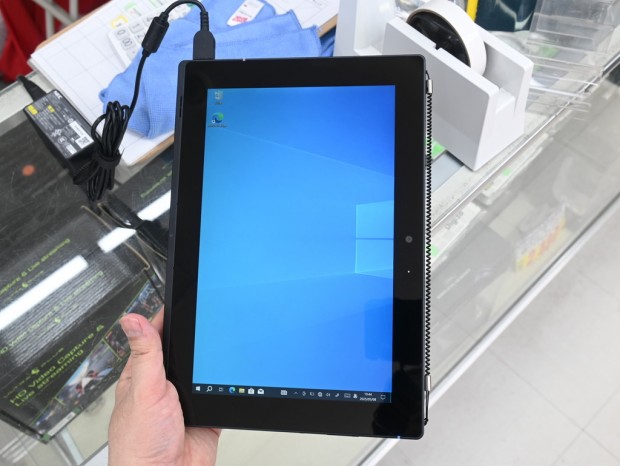 お買い得中古品情報) バッテリ完全消耗のWUXGA液晶タブレット「PC