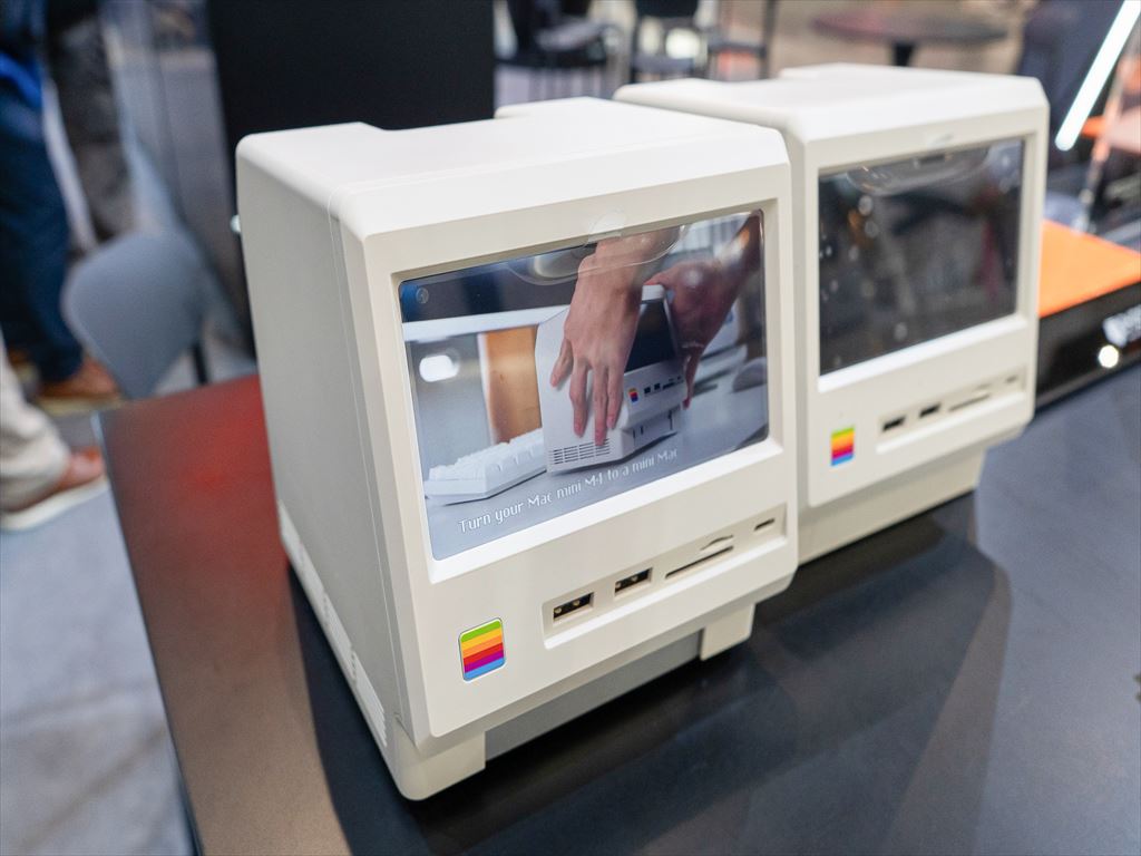 COMPUTEX：最新Mac mini M4が“初代Macintosh風”に変身するドッキング