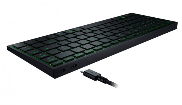 薄型・軽量設計の持ち運べるゲーミングキーボード「Razer Joro」国内