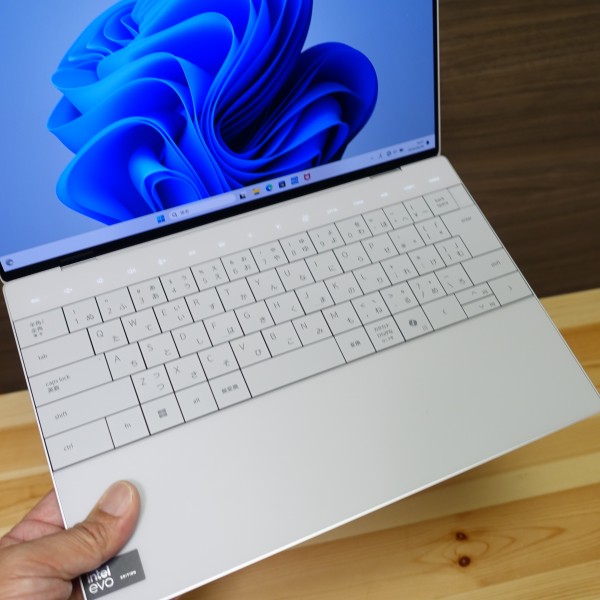 デルXPS 13 (9340)レビュー/パソコン徹底比較購入ガイド