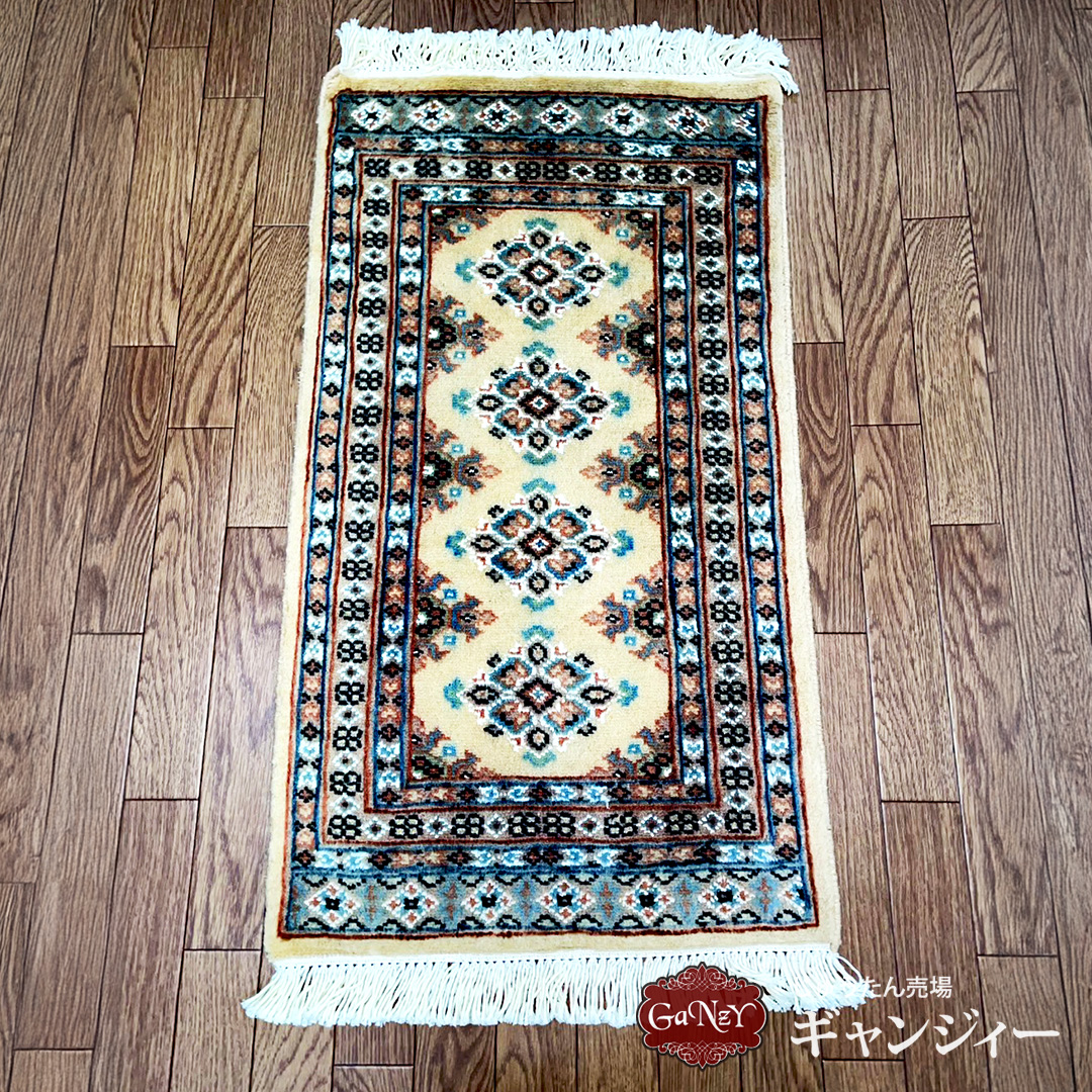 パキスタン絨毯 | じゅうたん売場 ギャンジィー