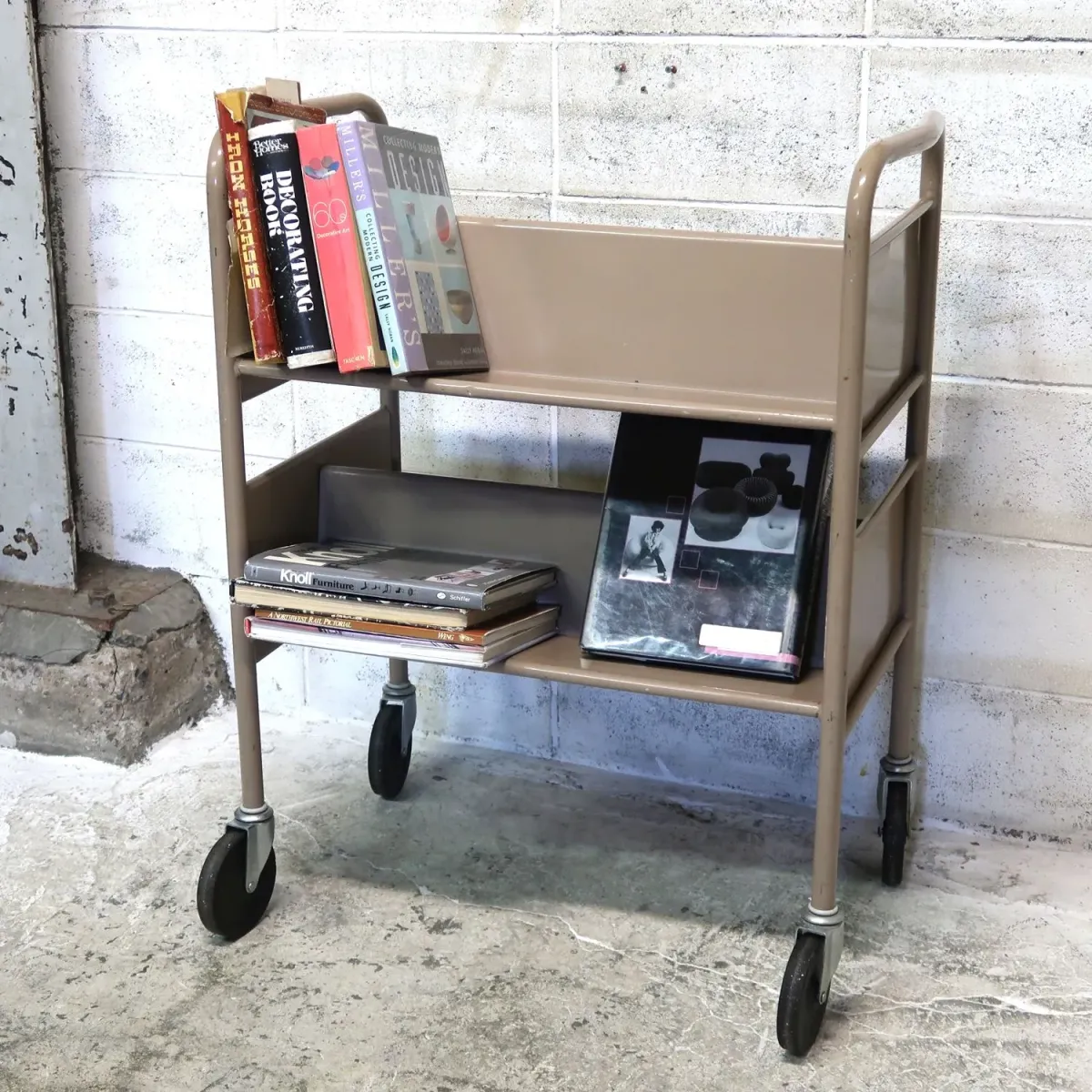 ビンテージ ブックワゴン ｜ glow ANTIQUES