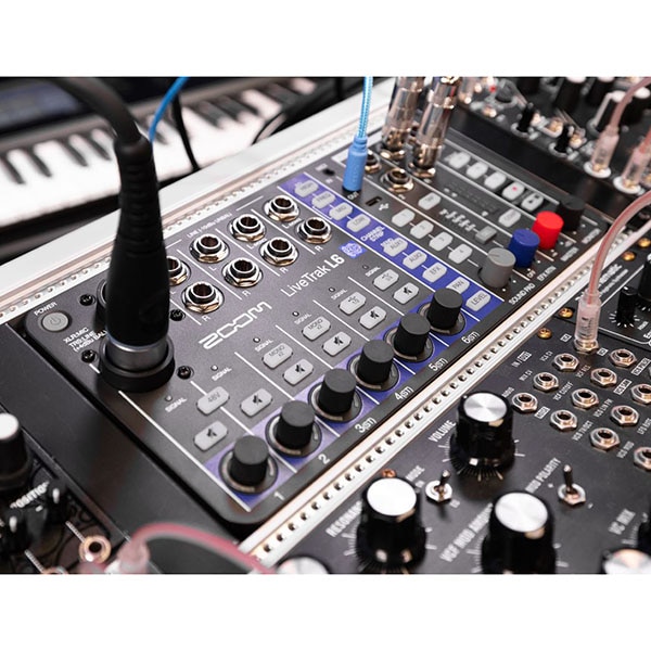 ZOOM(ズーム) 10chミキサー&レコーダー LiveTrak L6: マイク/音響機材