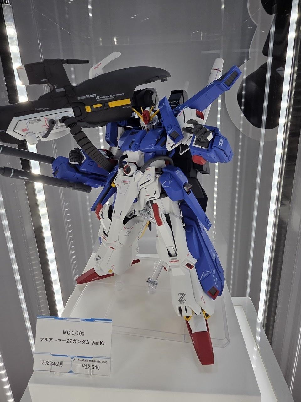 Display of the completed prototype of MG 1/100 Full Armor ZZ