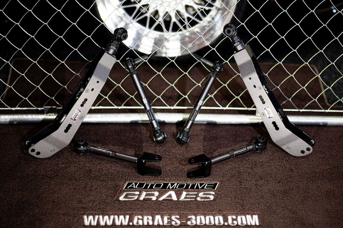 4輪アライメント三重県カスタムショップグレイス商品