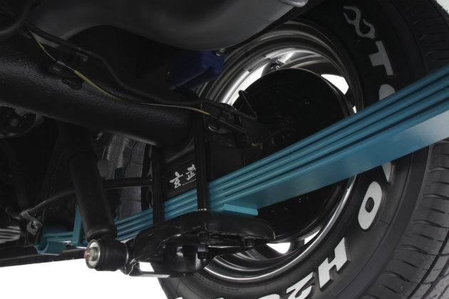 玄武ハイトダウンブロックでハイエース2インチローダウン！｜トランポ