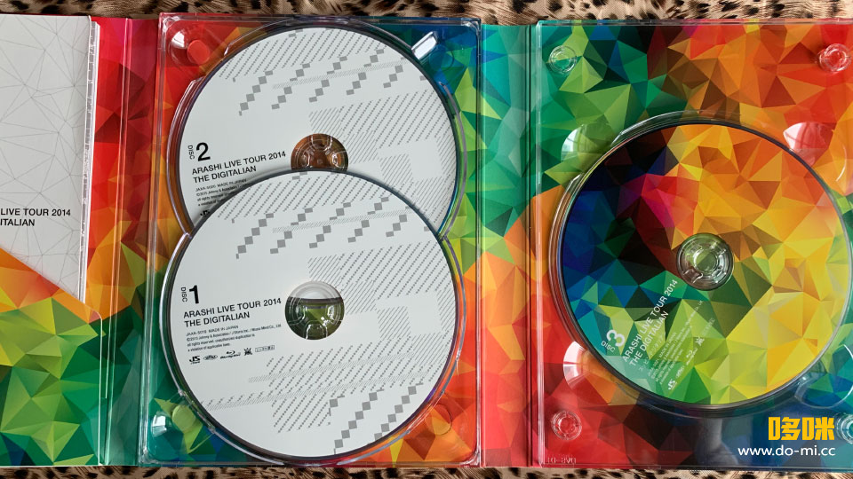 嵐– ARASHI LIVE TOUR 2014 THE DIGITALIAN [初回限定盤] (2015) 1080P