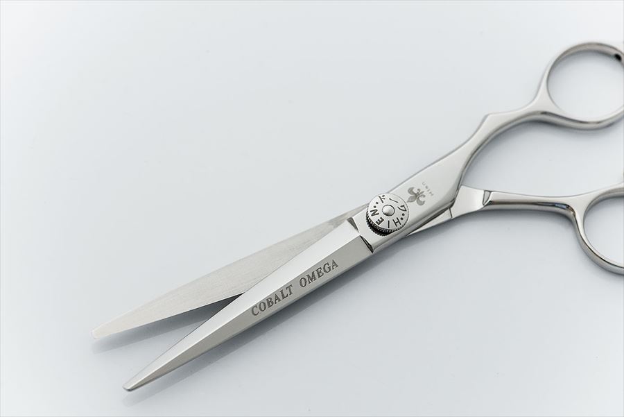 美容ハサミのメーカー DOWA INTERNATIONAL 飛燕シザー 日本のシザー