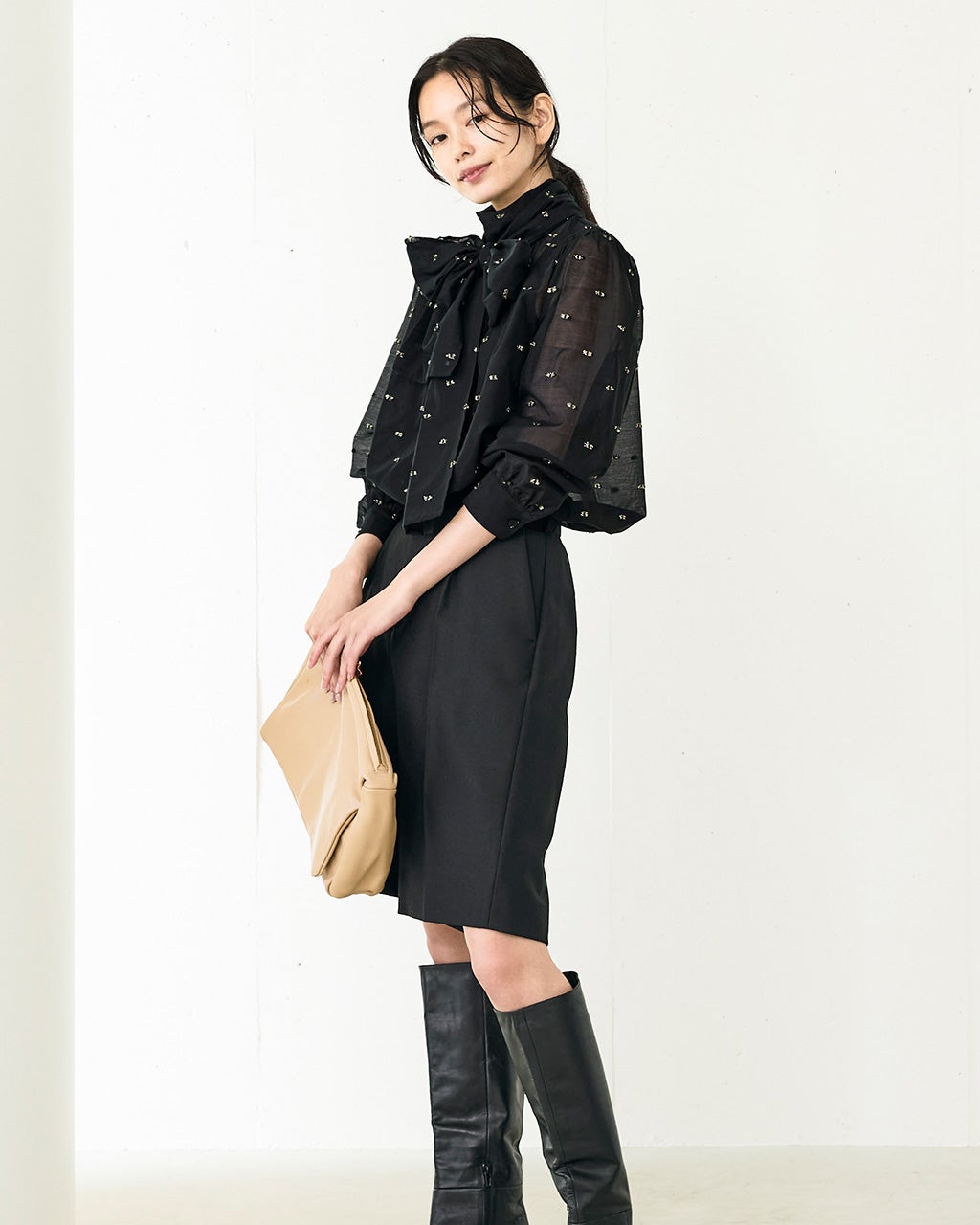 シアージャカード・ボウタイブラウス/DoCLASSE