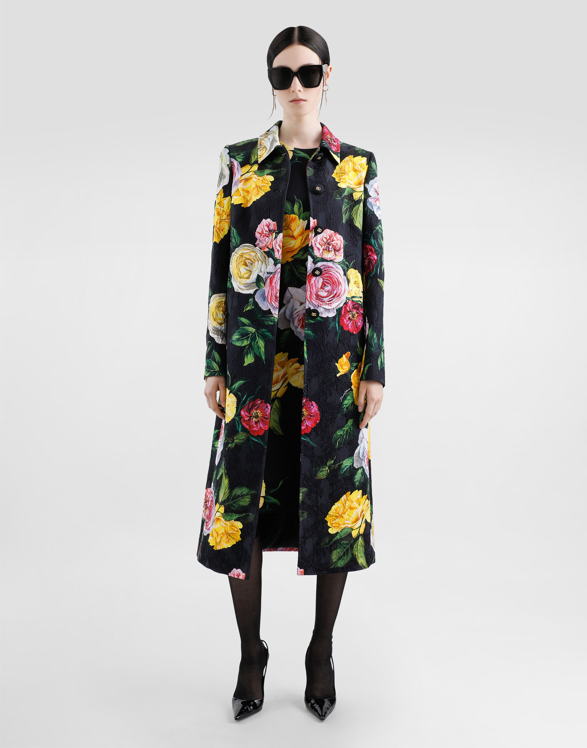 Single-breasted peony and rose-print brocade coat in Print for