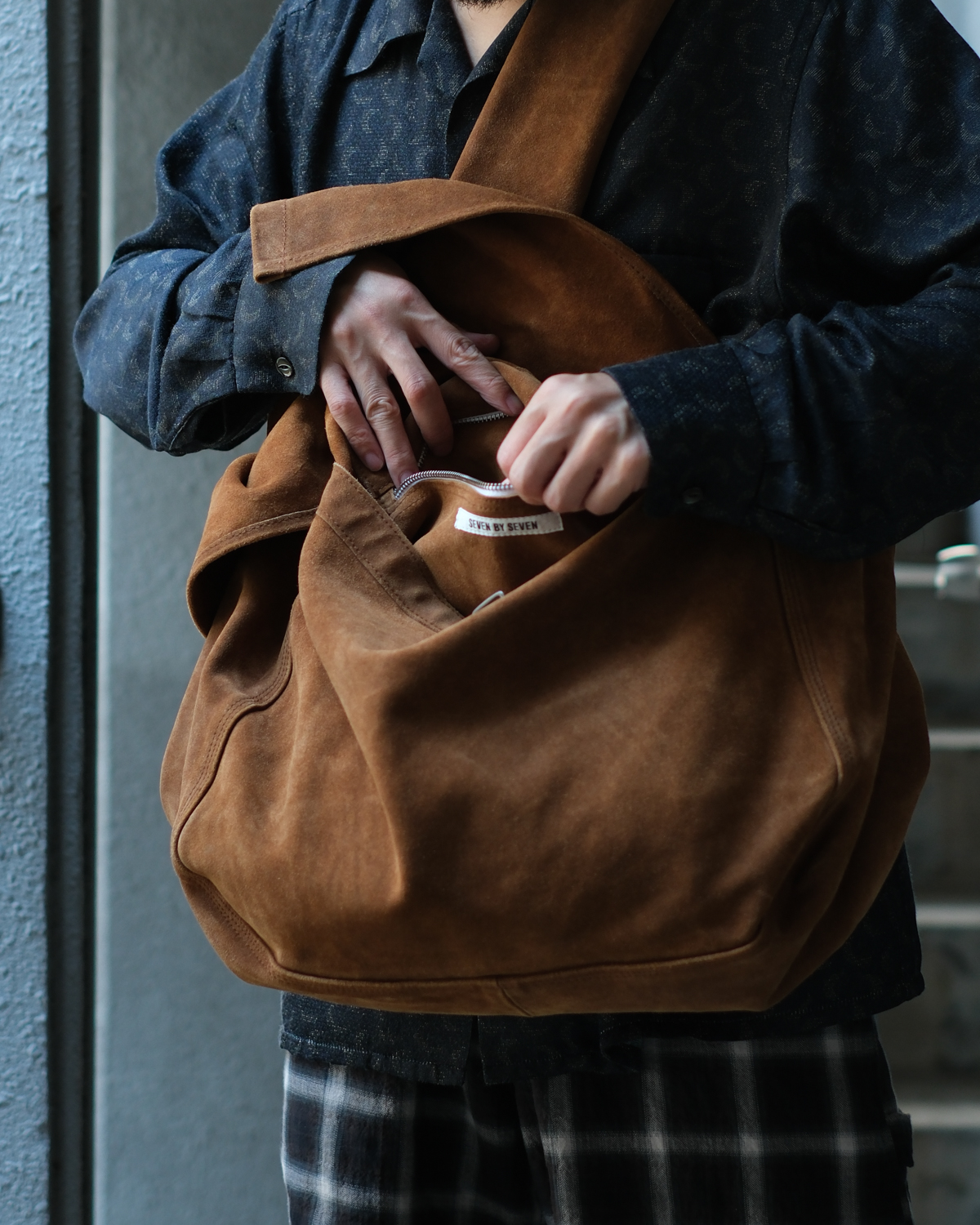 Vol.5539【SEVEN BY SEVEN：LEATHER SHOURDER BAG】｜AUBERGE・Needles
