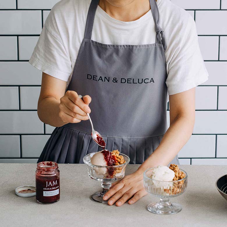 DEAN＆DELUCA×BEAMS COUTURE フレアのエプロンドレス チャコール