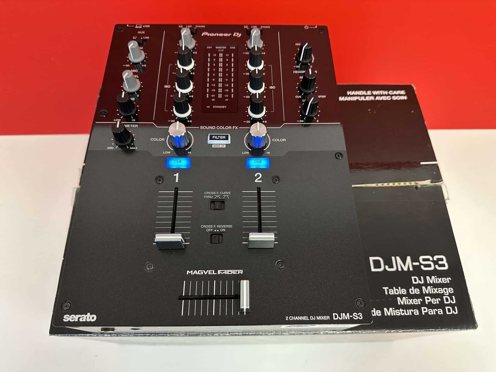 Pioneer DJ DJM-S3 ミキサー Decksaver DJM-S3 cover - Decksaver