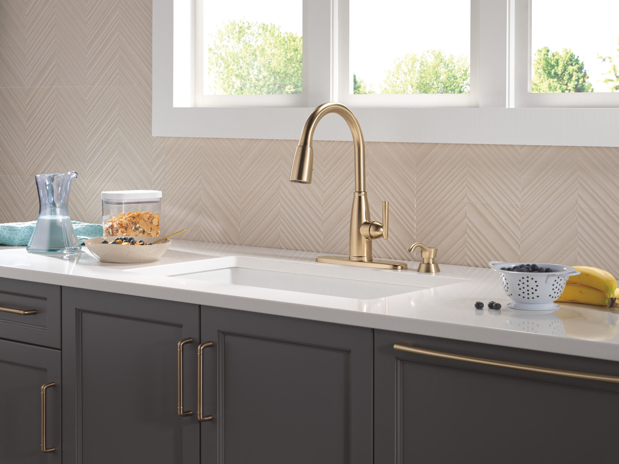 Single Handle Pull-Down Kitchen Faucet with Soap Dispenser and