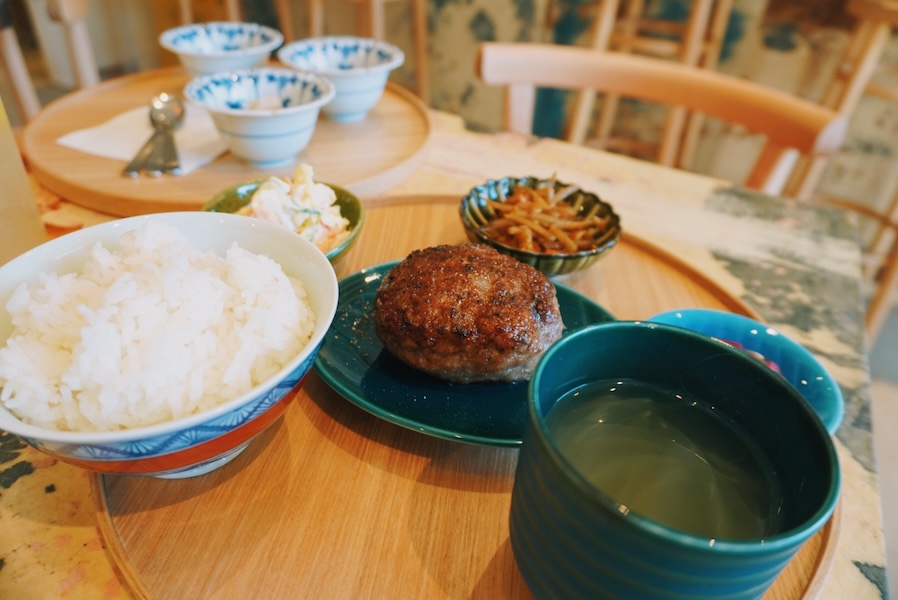 NY・ブルックリンで「ハンバーグ定食」がバズっている