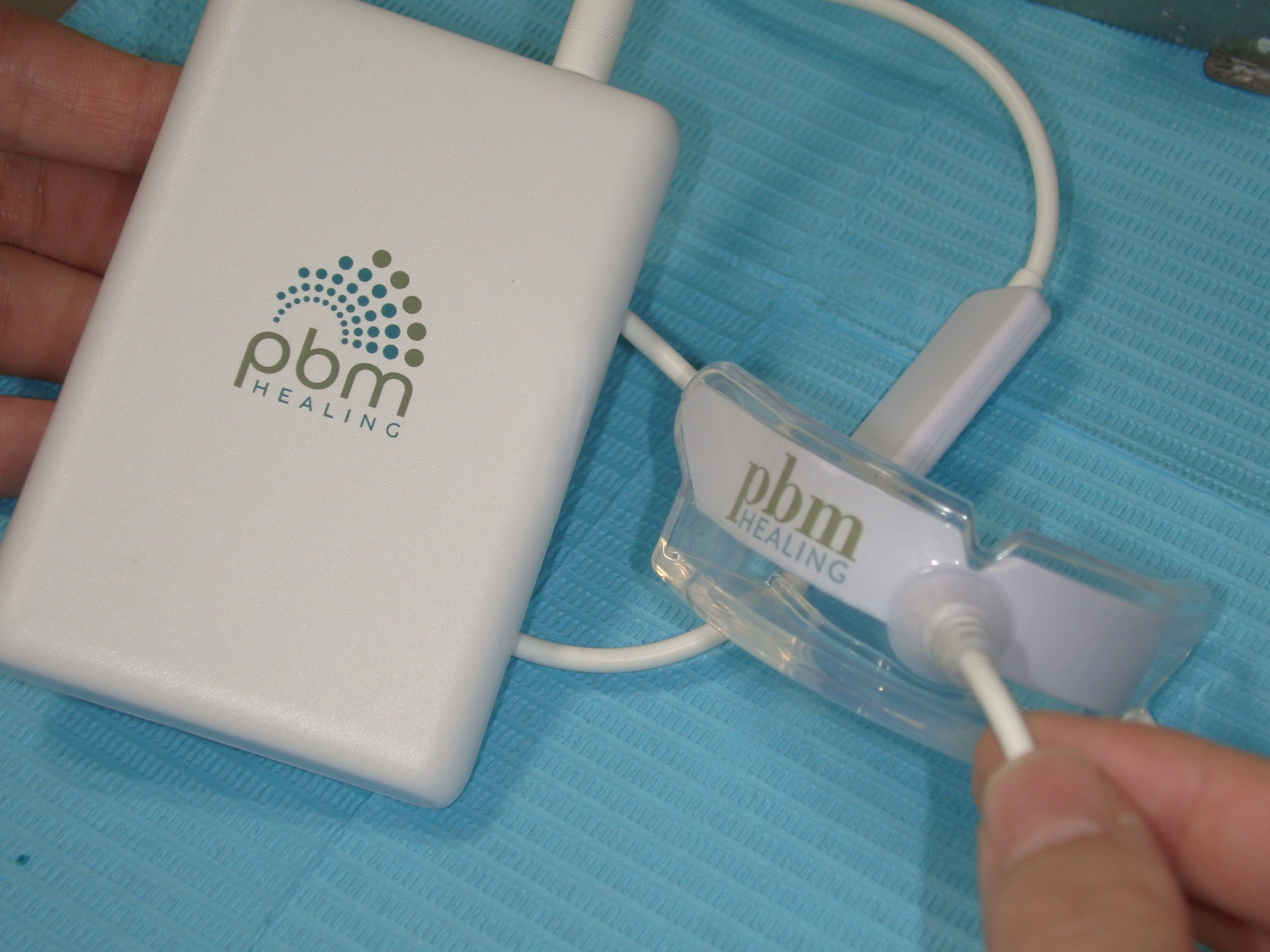 インビザラインの矯正期間は光加速装置を使用したスピード矯正で大幅に