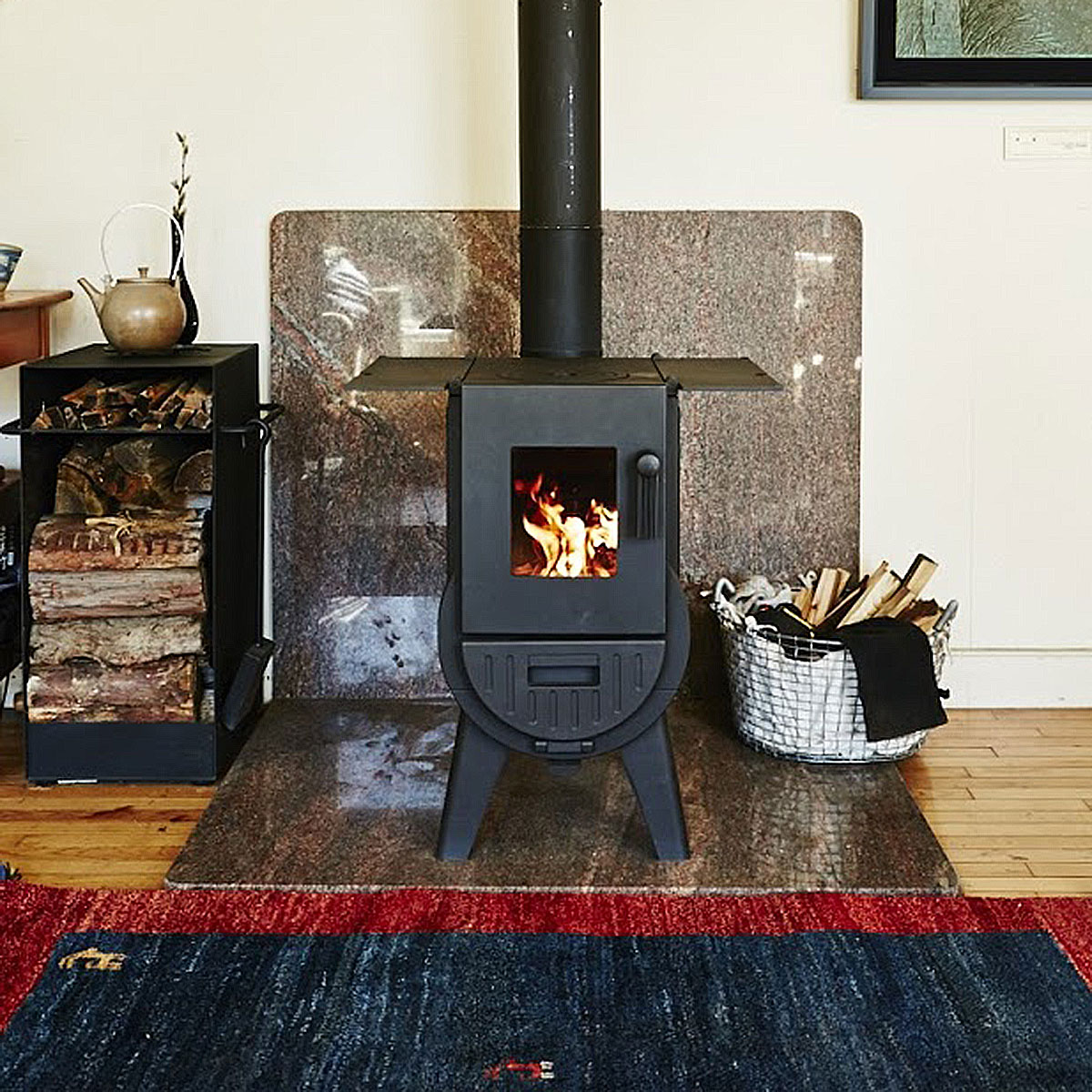 炉台 / 遮熱壁 | 薪ストーブのdld_火のある暮らしを楽しもう | 薪