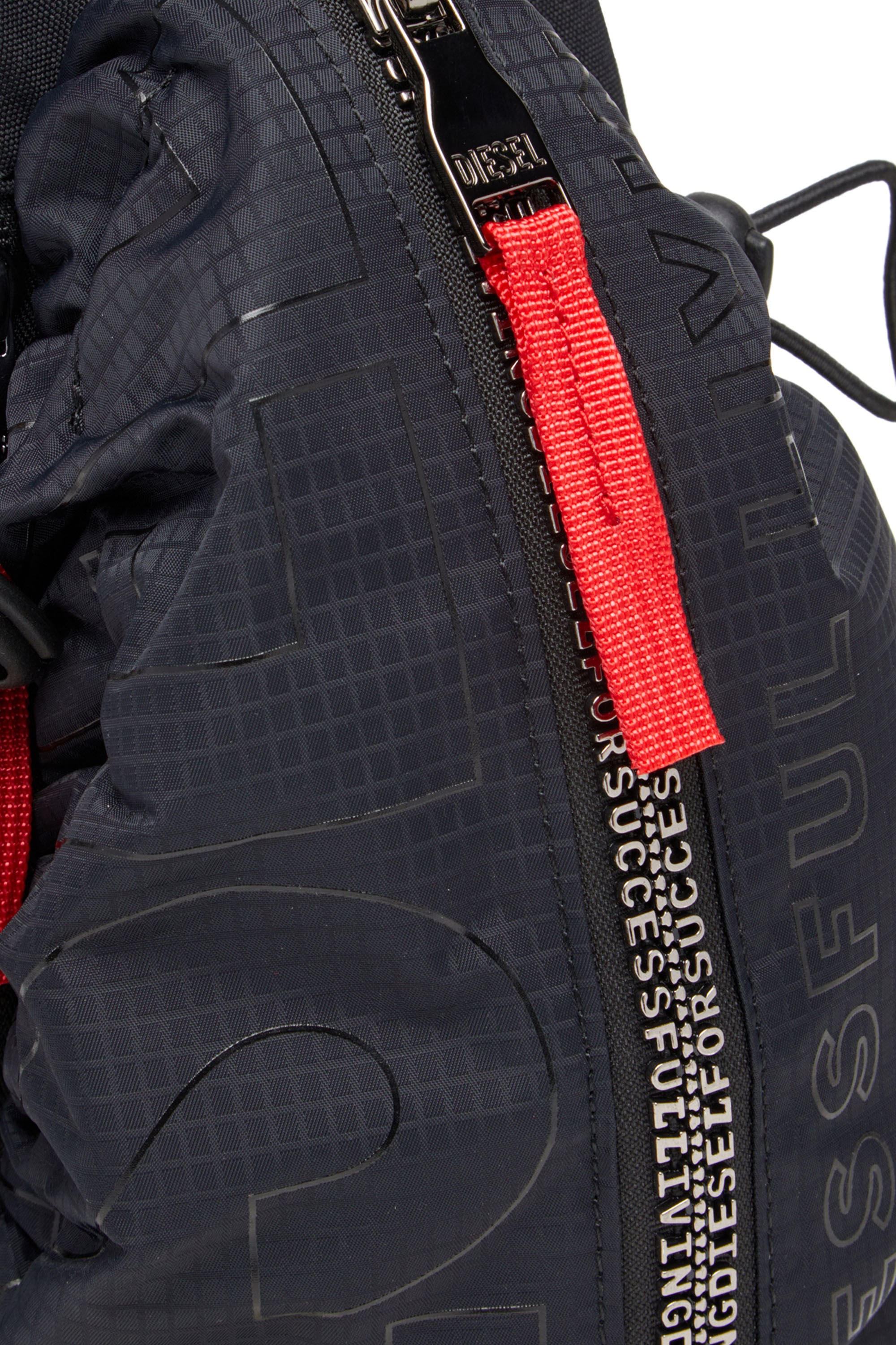 ZIP-D CROSSBODY X Zip-D-Sling bag in check-jacquard shell