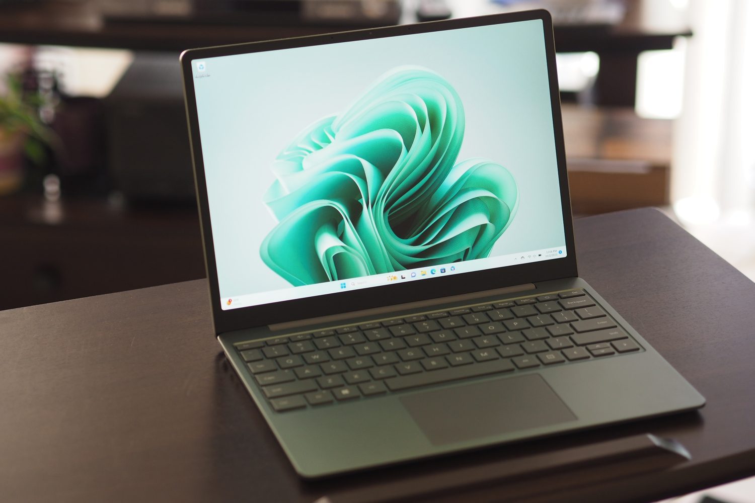 Outclassed and overpriced, the Surface Laptop Go 3 can't play with