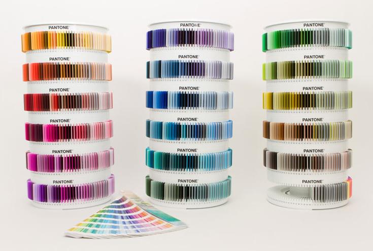 Pantone® Plus Plastic Standard Chips Collection - Dip&Dye shop