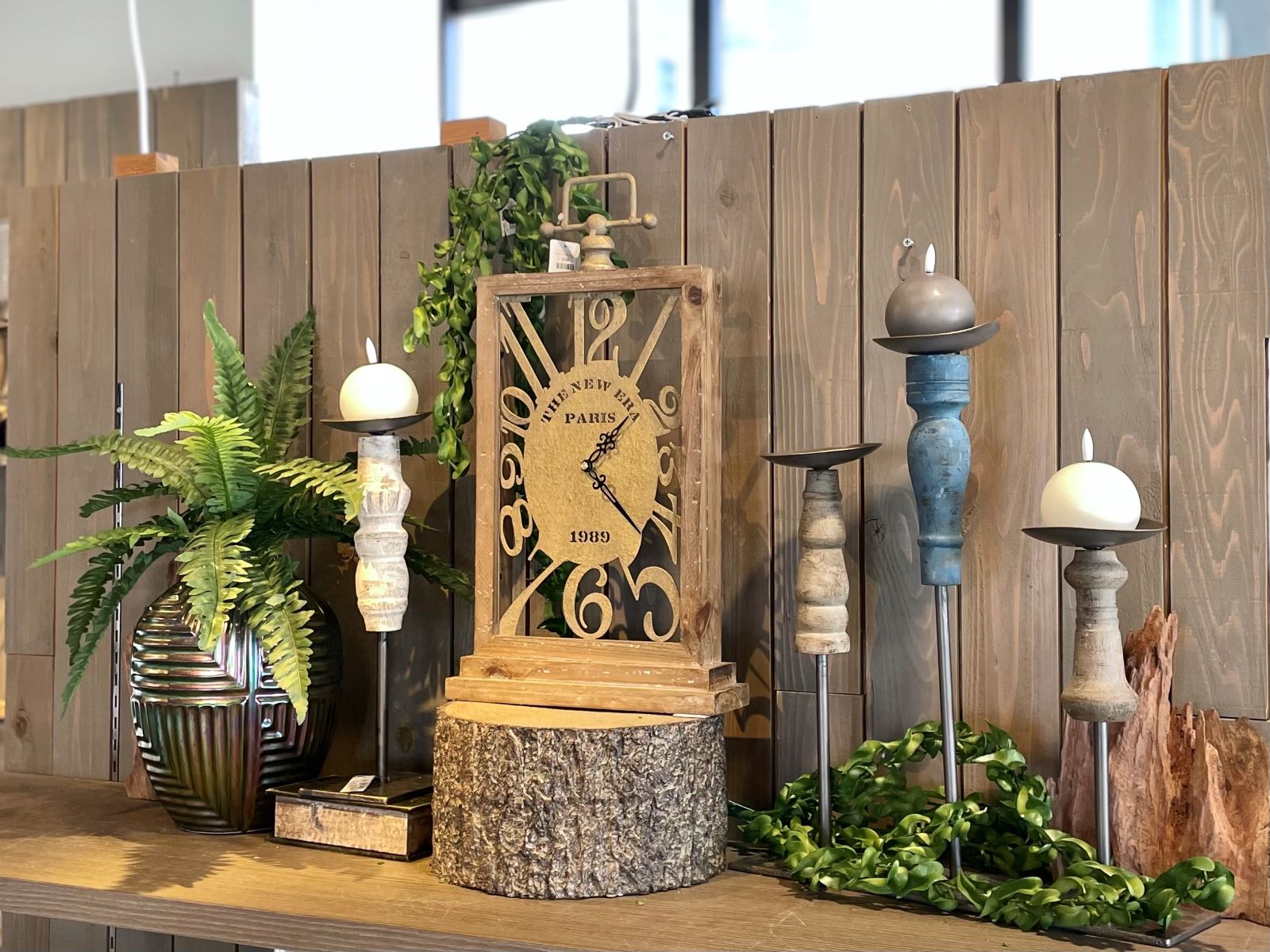 アンティーク雑貨店のディスプレイイメージ｜横浜ディスプレイミュージアム