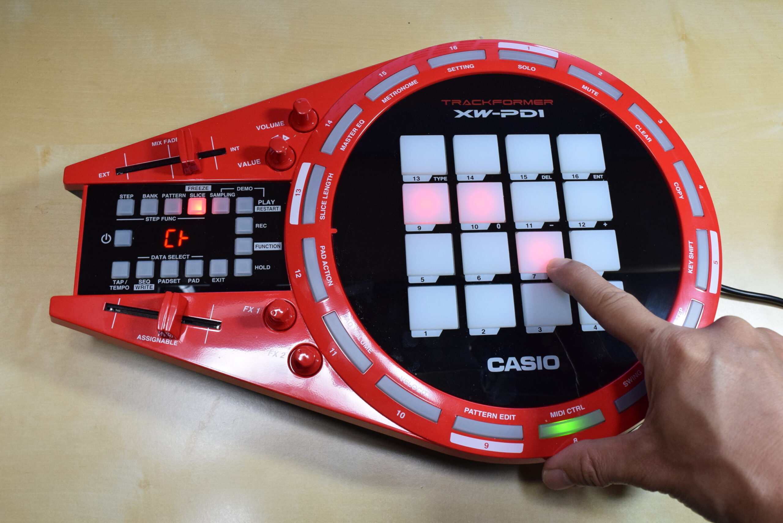 CASIOのTRACKFORMER XW-PD1は超高機能な楽器だった | DTMステーション