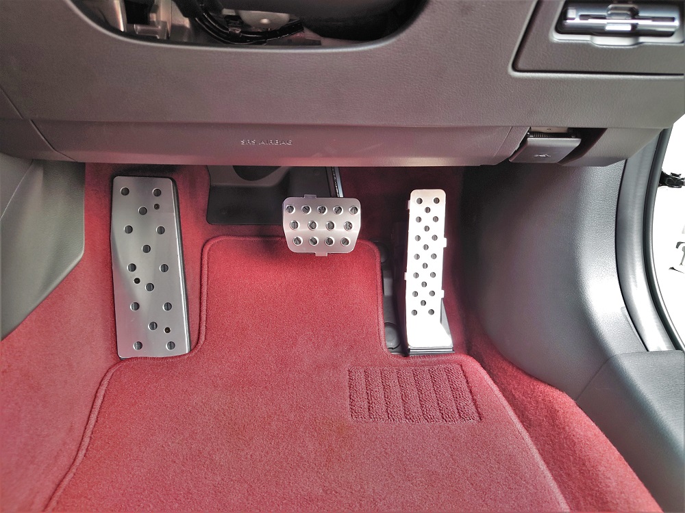 MAZDA3 SEDAN.FASTBACK AT専用アルミペダルセット 商品詳細｜DUCKS