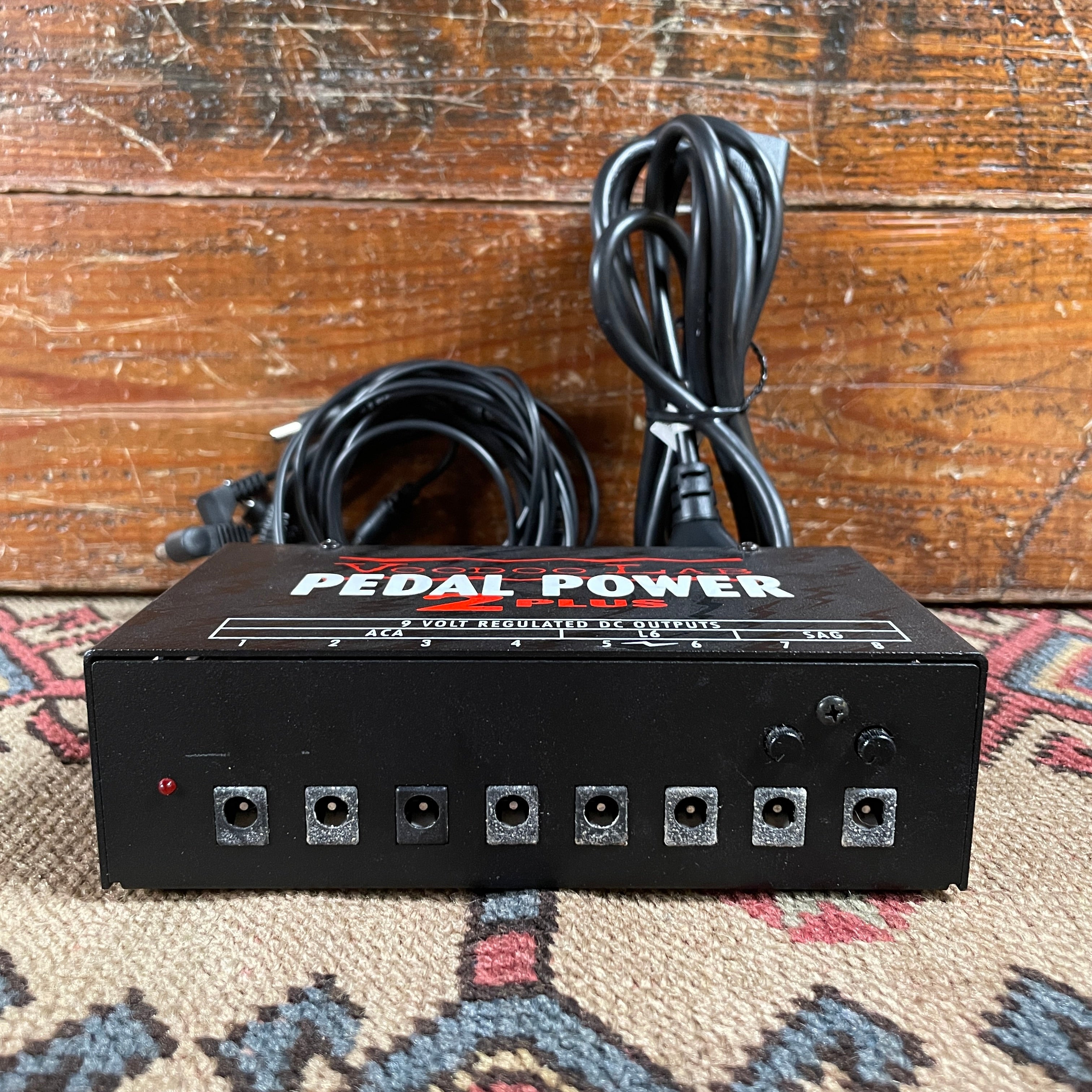 Voodoo Lab Pedal Power 2 PLUS 8-output Isolated Guitar Pedal Power