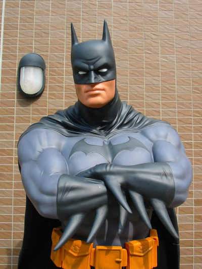 バットマン 等身大フィギュア
