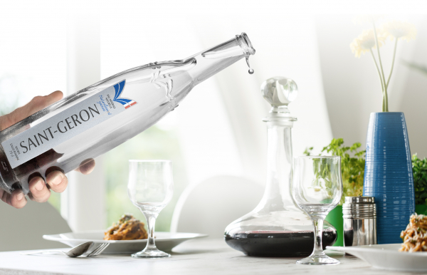 フランス産 高級 スパークリング・ミネラルウォーターサンジェロン