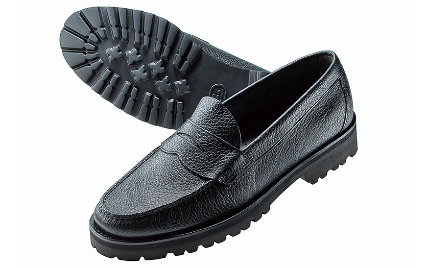 オン・オフ両用の極みを行く究極の中庸靴｜雑誌Begin(ビギン)公式サイト