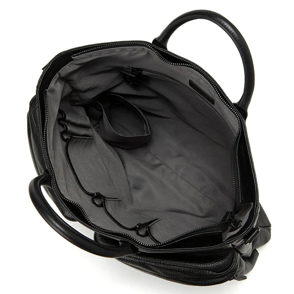 売り切れ御免の別注作！】上質レザーを使った大人のヘルメットバッグが