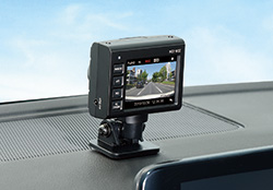 ドライブレコーダー ZDR-024 | COMTEC 株式会社コムテック