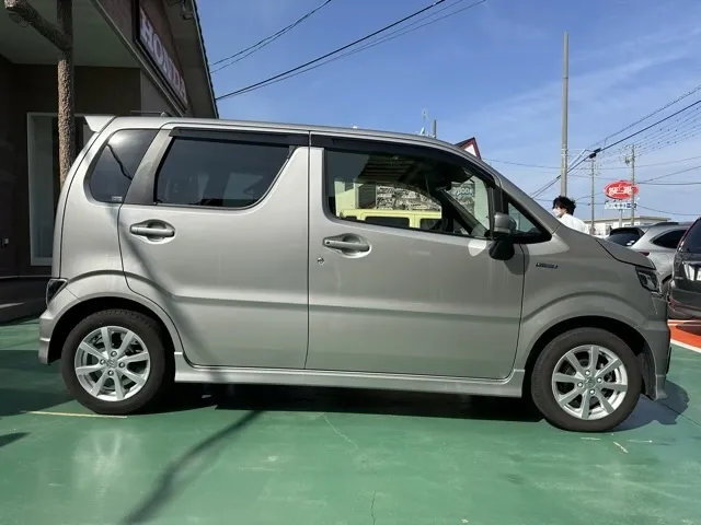 ワゴンRカスタムZ ハイブリッド ZX スズキ 中古車は静岡県 松下