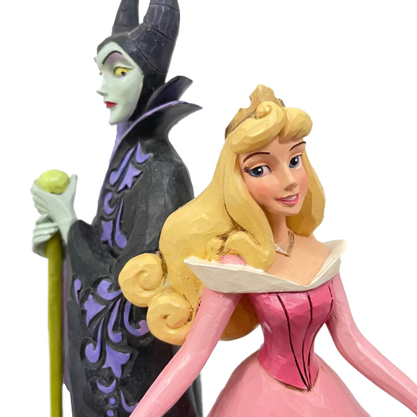 眠れる森の美女‐豪華な映画作品の世界と美しい「眠れる森の美女」の