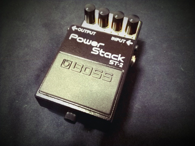 スタックアンプサウンドを再現した「BOSS ST-2 Power Stack」レビュー