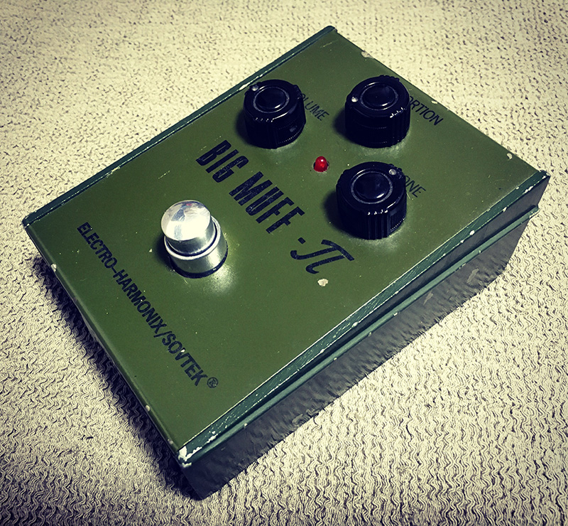 Big Muff Tall Font Sovtek Russian Army Green（ロシアンマフ）アタリ
