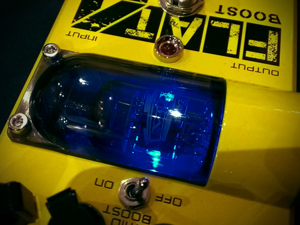 VOX Tone Garage Flat 4 Boost」真空管搭載ブースターエフェクターを
