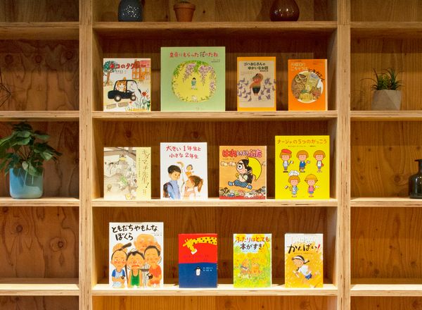 小学校入学や進級のお祝いに…。学年別で選べる児童書ギフトセット