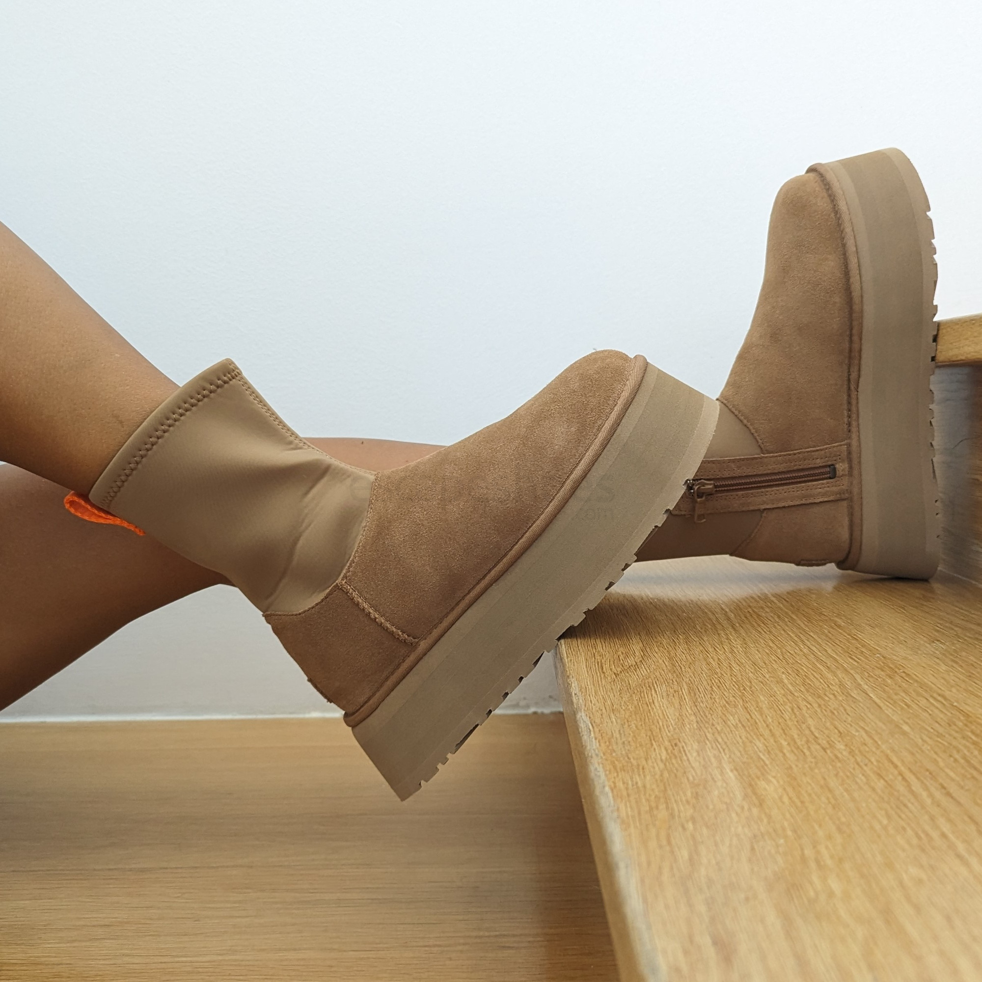 Boots UGG Classic Dipper Chestnut 1144031