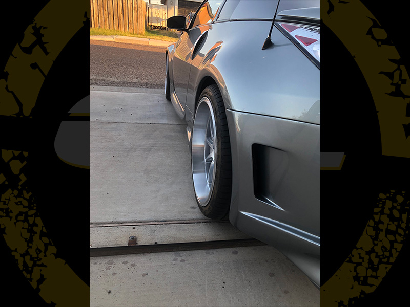 2004 Nissan 350Z - Staggered XXR Wheels 245/35R20 Hankook Tires