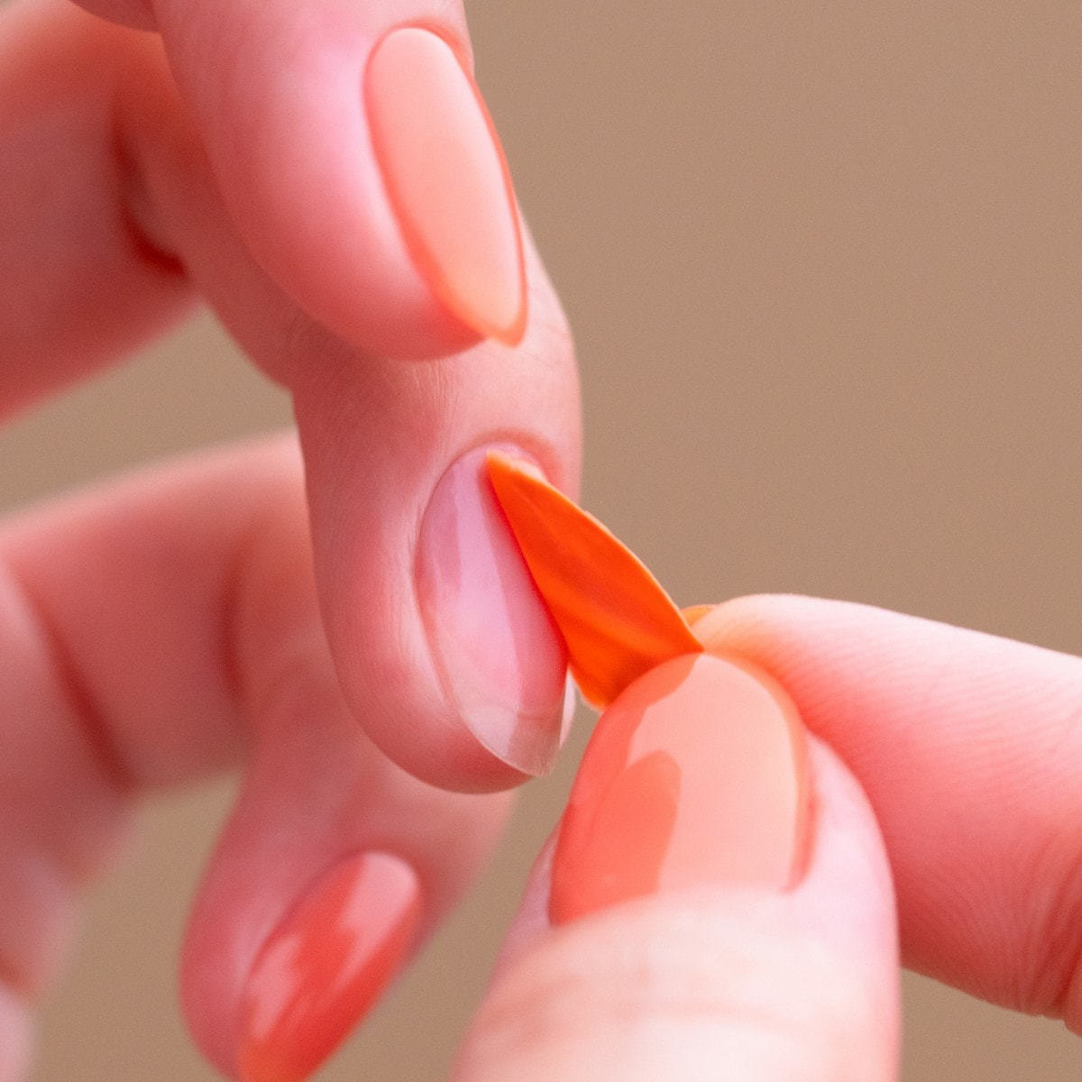 oui nails ピールオフマニキュア 015 ヌードグレーの通販・卸売り