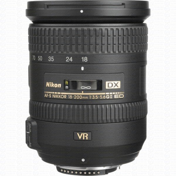 Nikon Lente Zoom AF-S DX NIKKOR 18-200mm f/3.5-5.6G ED VR II