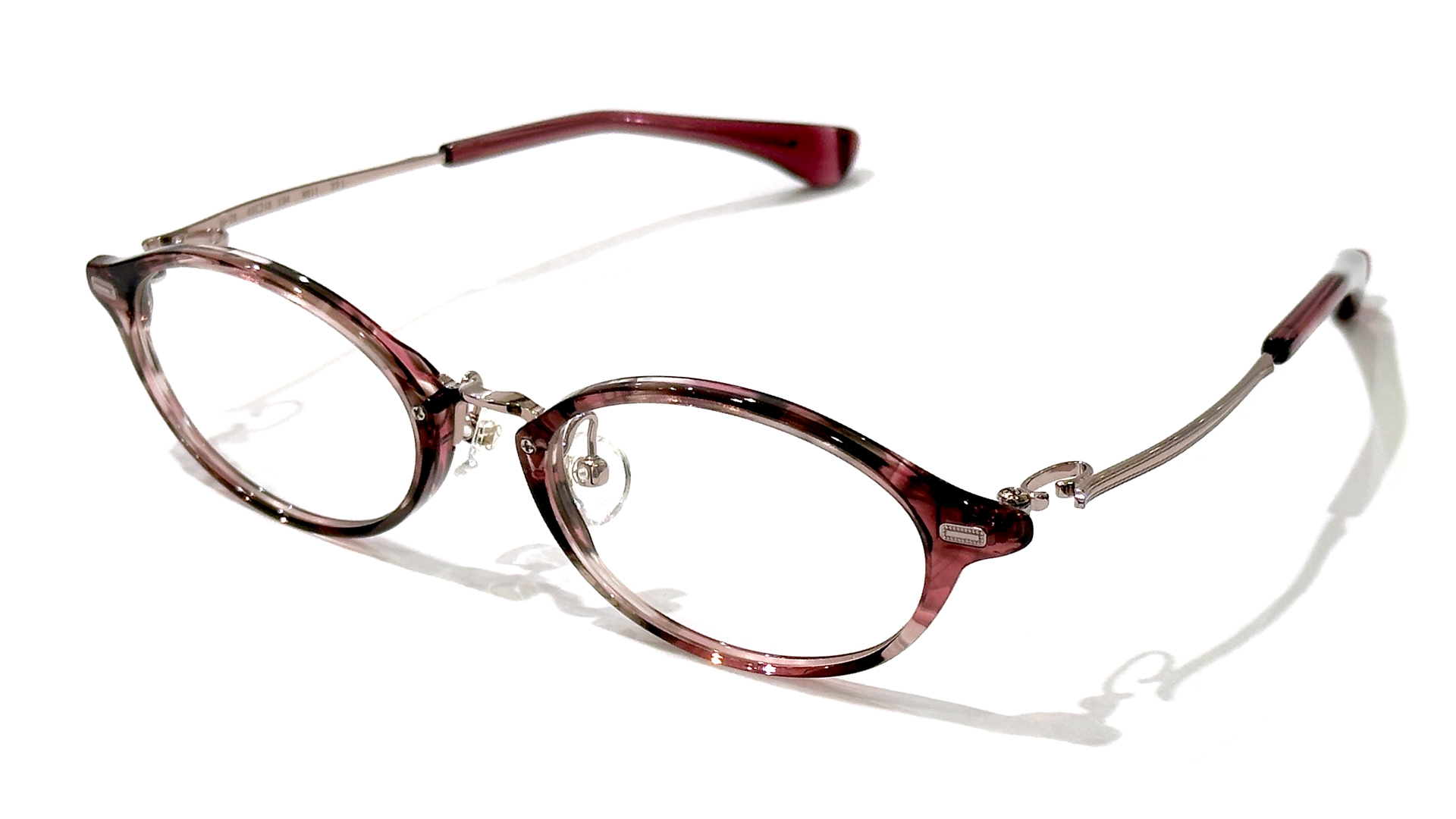 ステンドグラスのようなカラーリングが美しい 999.9 レディース眼鏡